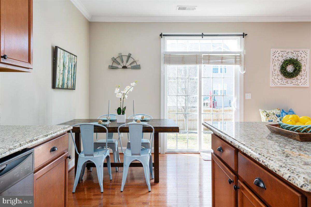 NORTH BROOK - Residential