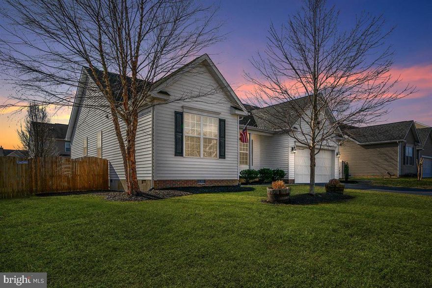 3D Tour: https://youriguide.com/182_meadowbrook_way_centreville_md/ Welcome to 182 Meadowbrook Way in the coveted North Brook community.  Here you will enjoy one level living while still having the luxury of an open floor plan and LARGE bedrooms.  When you walk into this home you are greeted with gleaming hardwood floors and an inviting foyer that is overlooking the open floor plan. Off to the left are 2 large bedrooms and a full RENOVATED bathroom!!!  Coming back into the foyer you will walk into the main living area.  This area boasts a HUGE living room with gas fireplace all open to the kitchen with eat in table space.  The kitchen offers granite counter tops, large island, ample cabinet space, and eat in kitchen area.   Off of the living room is the large den, office or possible 4th bedroom.   Walking down the hall you have the laundry room to the right and then straight ahead is the massive owner's suite.  This gorgeous room offers a HUGE walk in closet and master bathroom with tile floors and stand up shower.  Heading out back you have a large backyard all fenced in, concrete patio, shed, and fire pit!  Enjoy community ammenities: playground, soccer field, pavilion, walking trail, ponds, and woods!!!  Come claim this gorgeous home NOW!!!