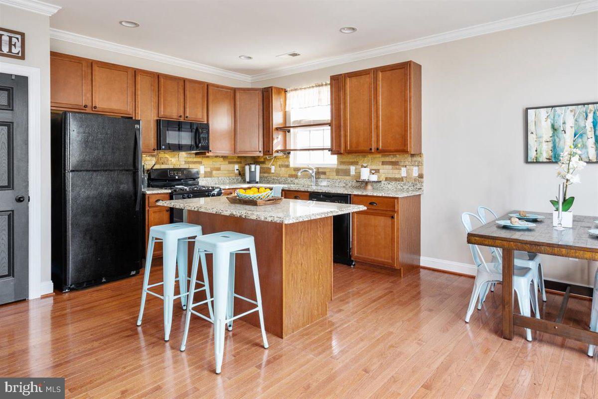 NORTH BROOK - Residential