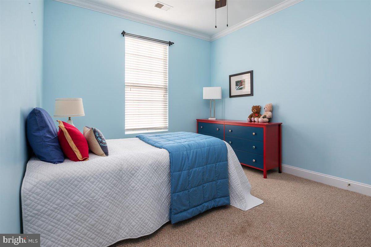 NORTH BROOK - Residential