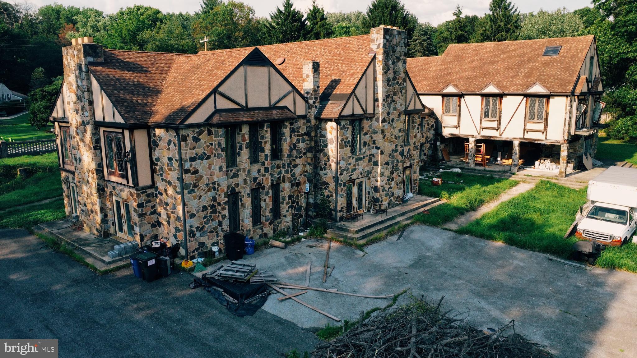 FOX VALLEY - Residential