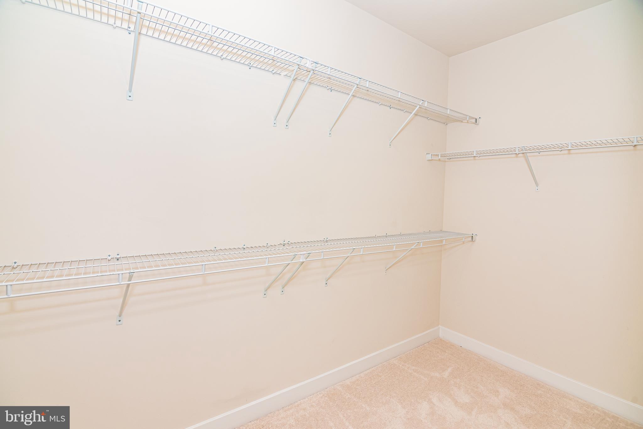 VILLAGES OF URBANA - Residential Lease