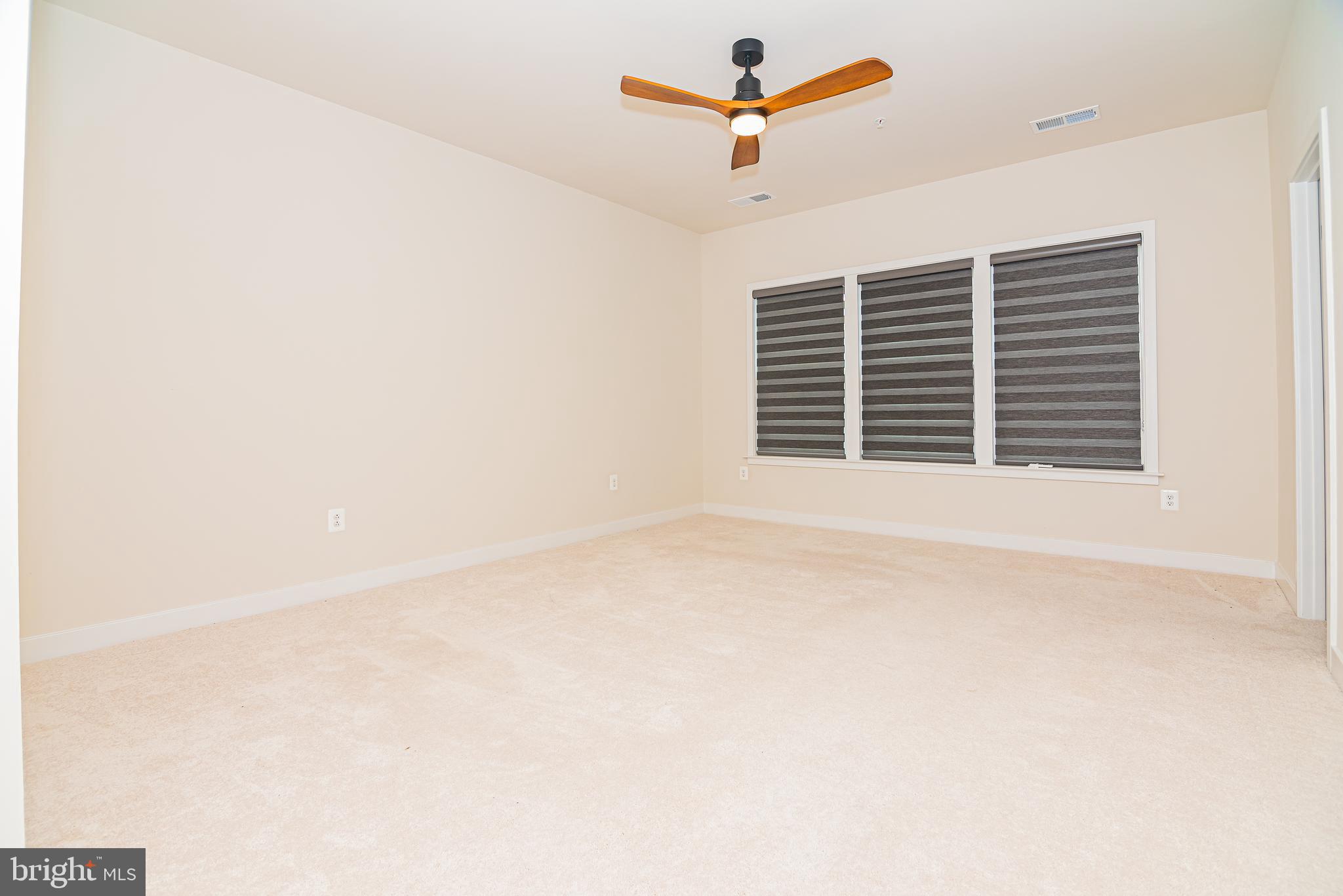 VILLAGES OF URBANA - Residential Lease