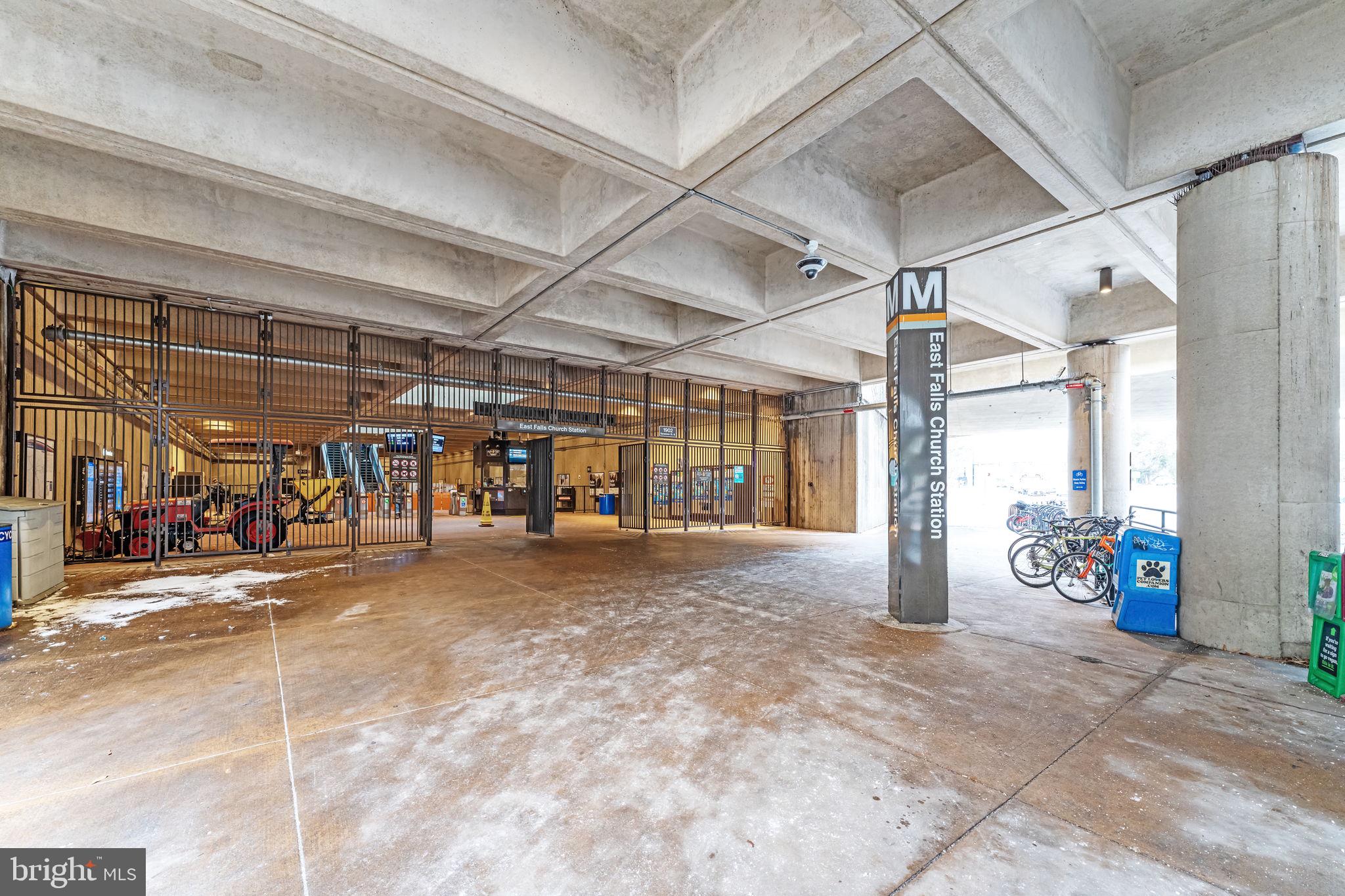 MUNSON HILL - Residential Lease