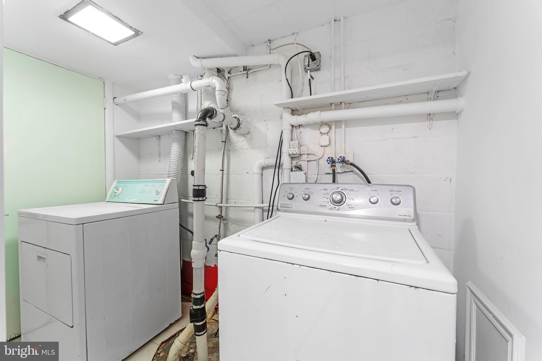 MUNSON HILL - Residential Lease