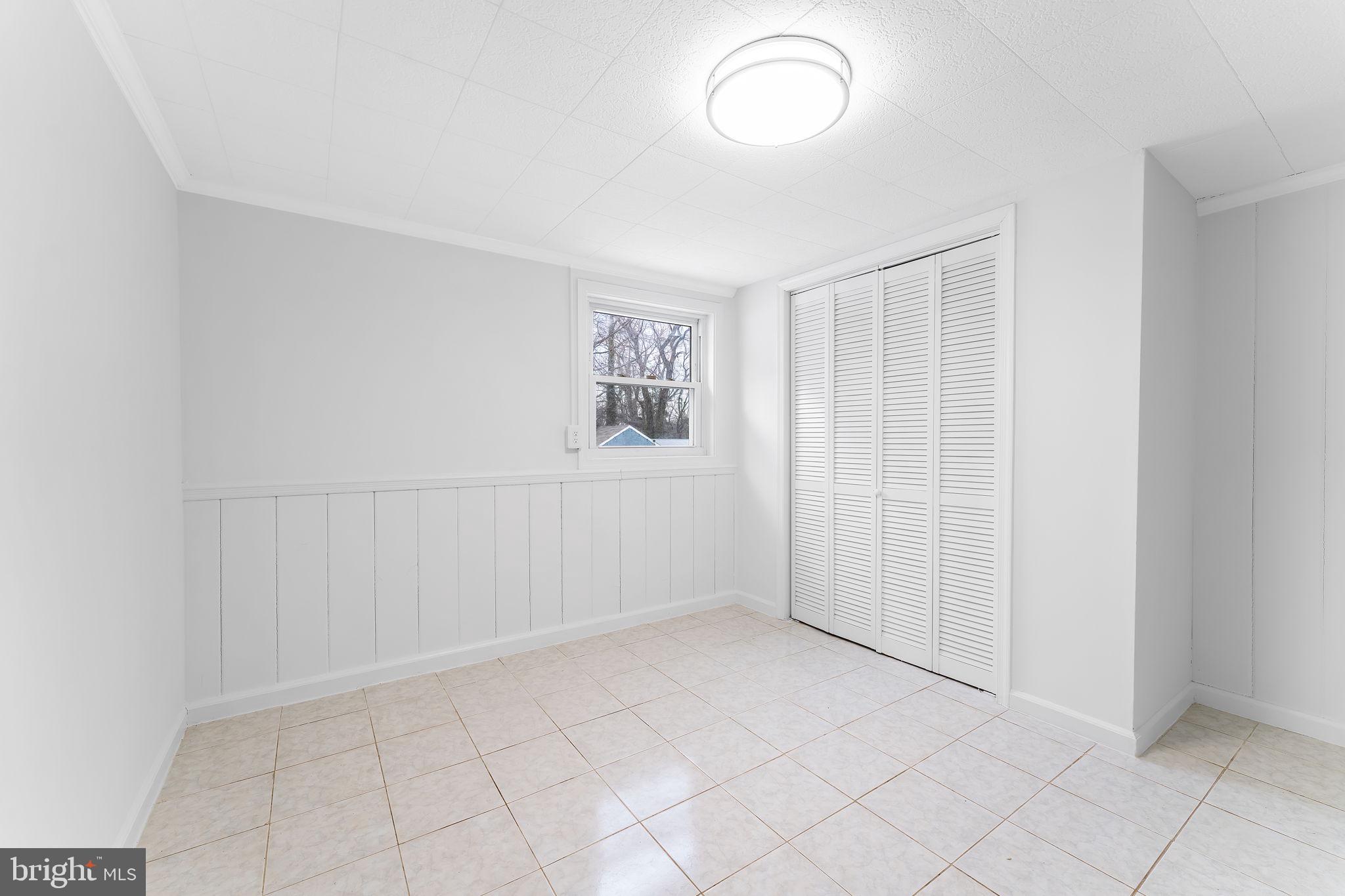 MUNSON HILL - Residential Lease