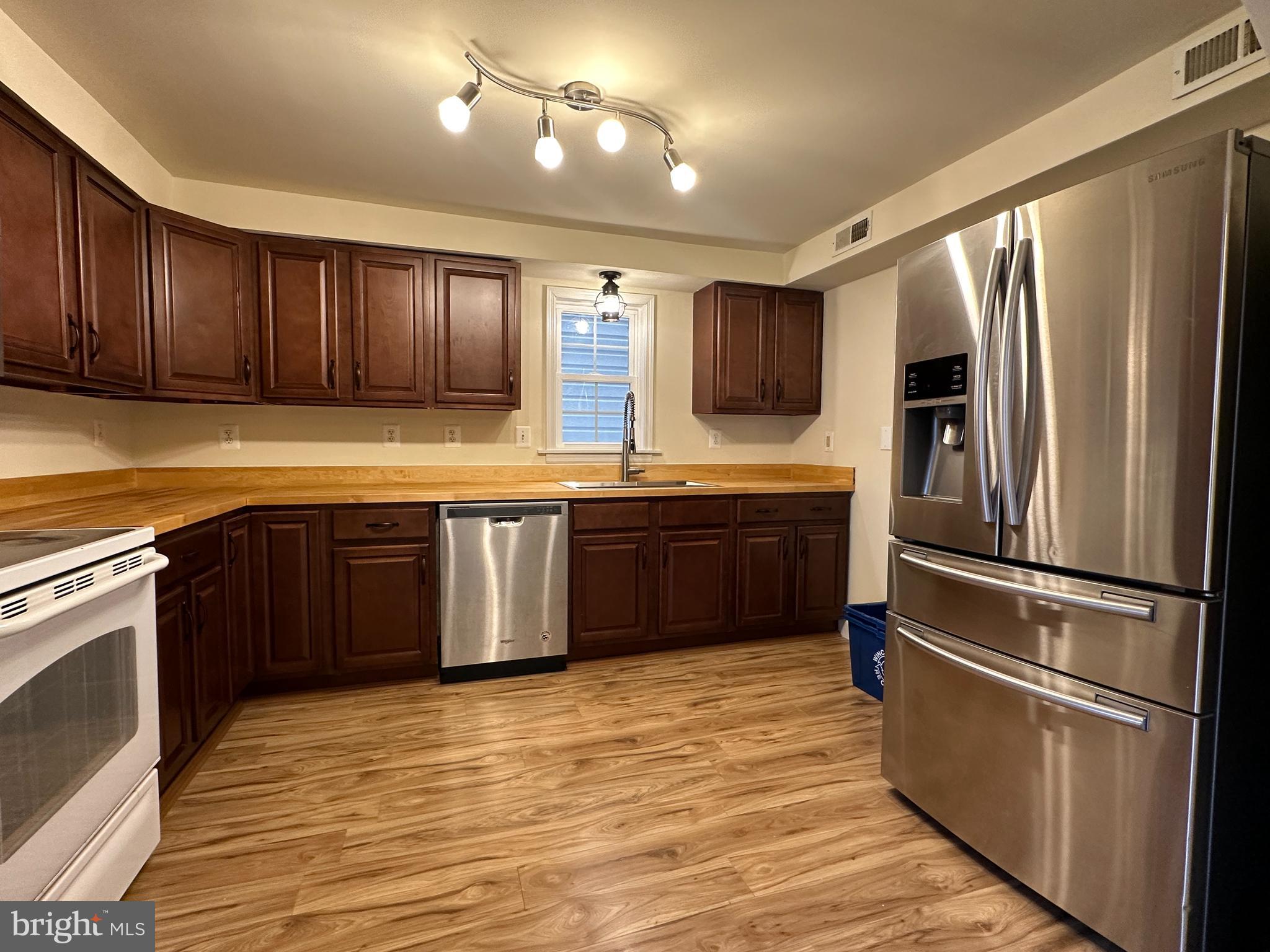 WINCHESTER CITY - Residential Lease