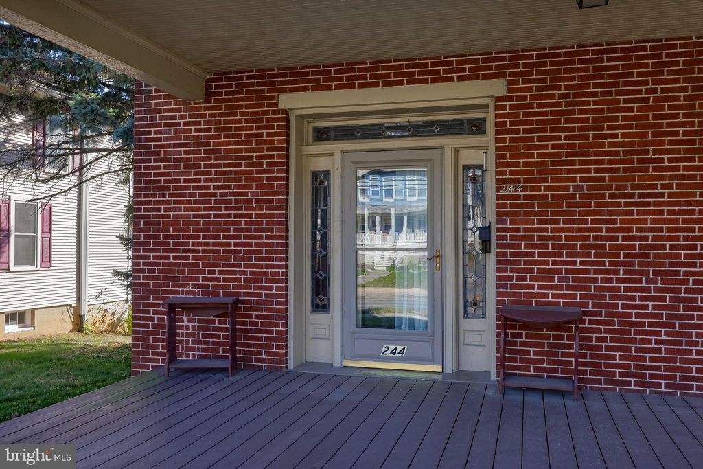 Photo of 244 W Market St, HELLAM, PA 17406 (MLS # PAYK2093448)