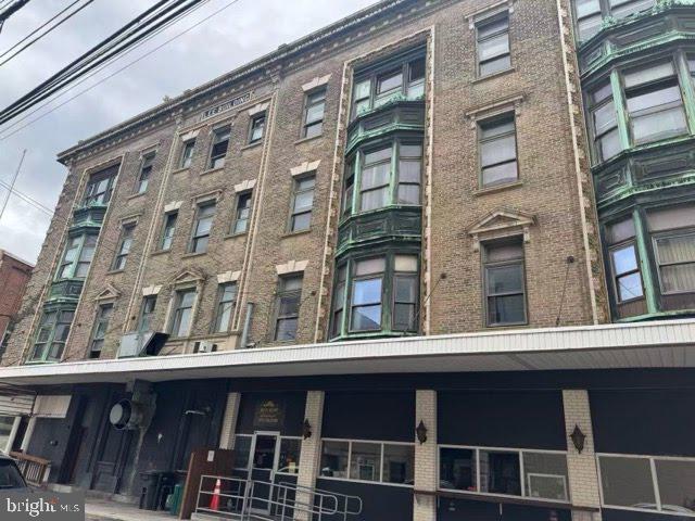 201 W MARKET STREET