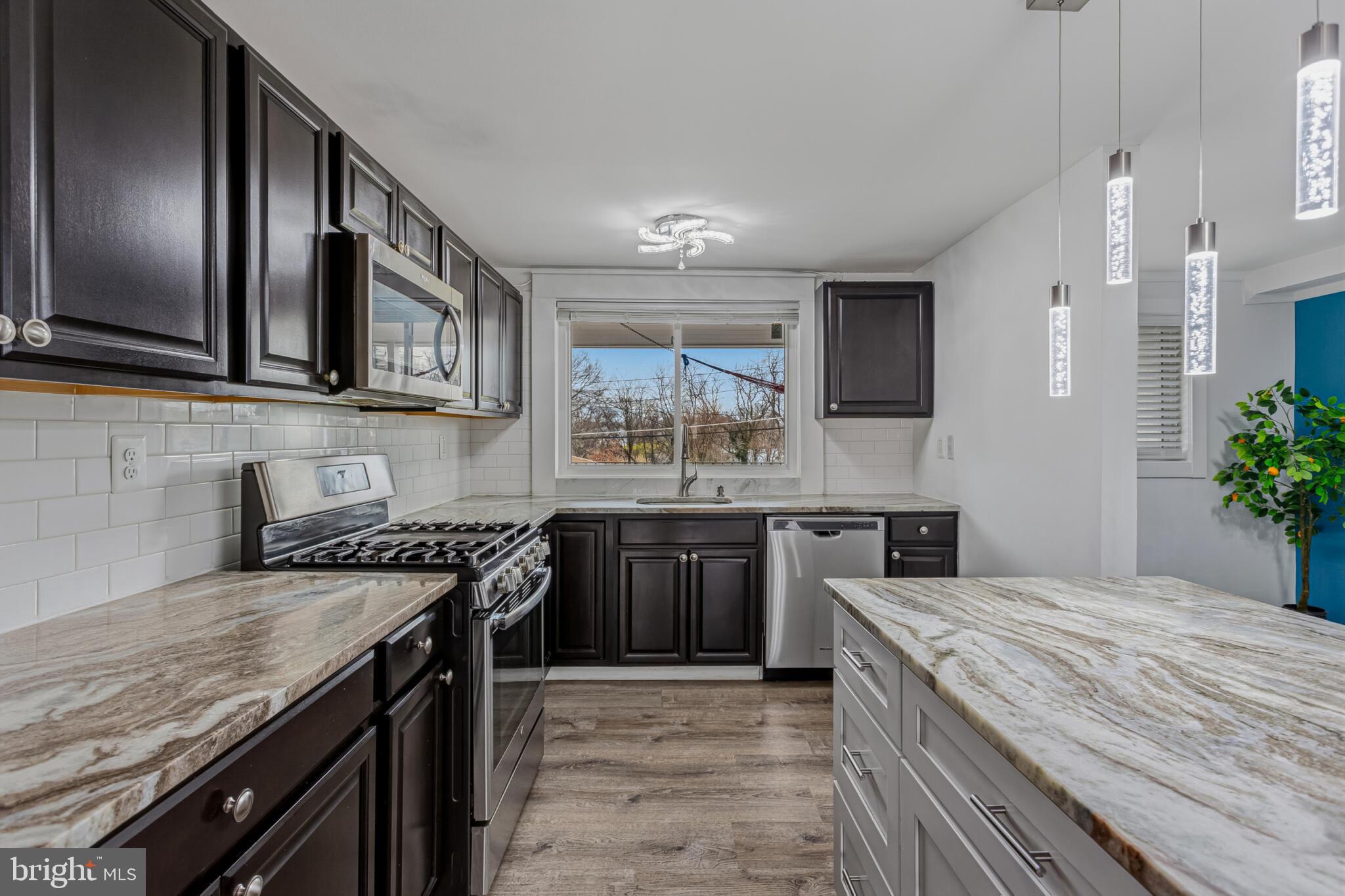 EASTFIELD - Residential