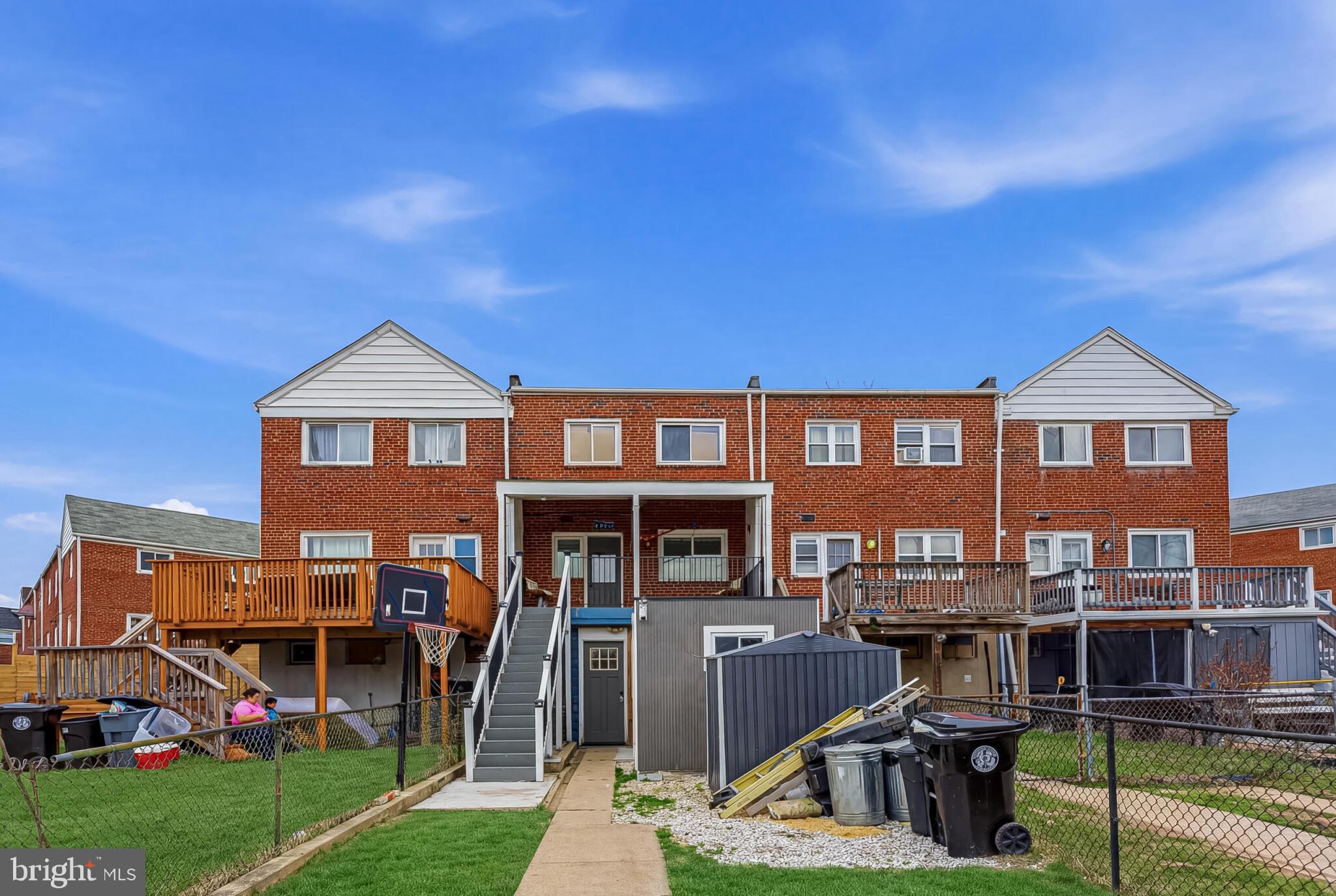 EASTFIELD - Residential