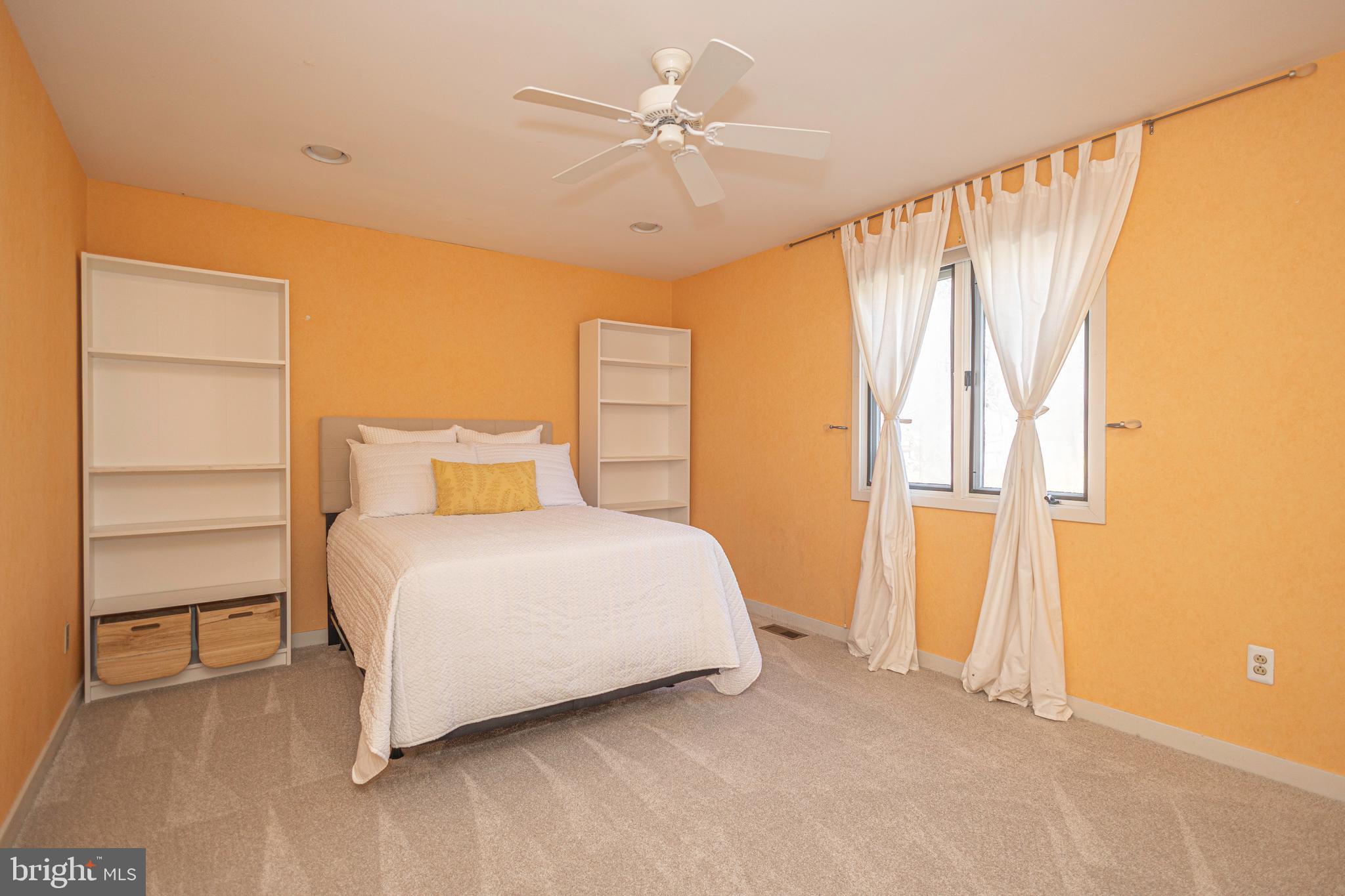 RIDGE VALLEY - Residential