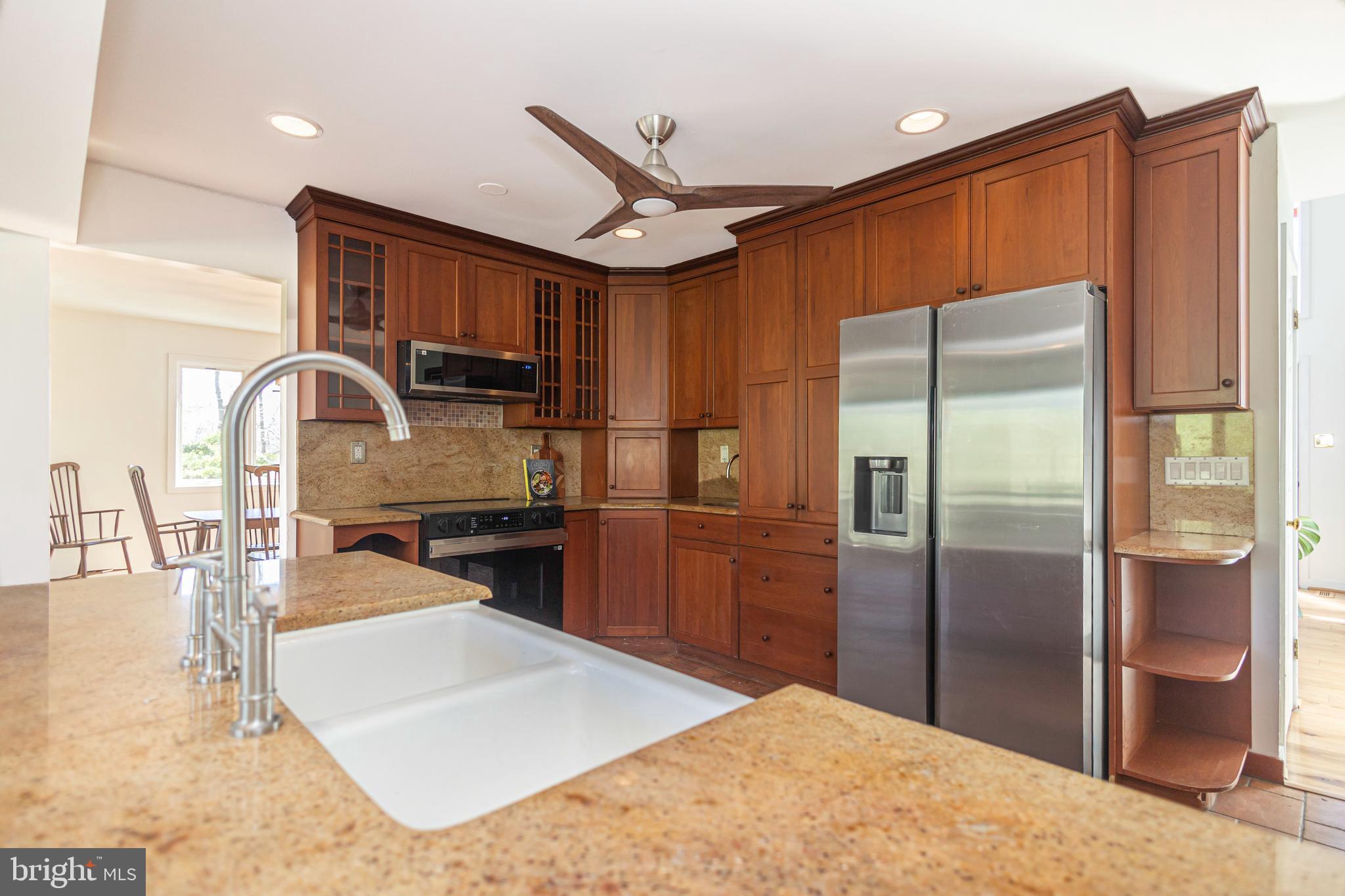 RIDGE VALLEY - Residential