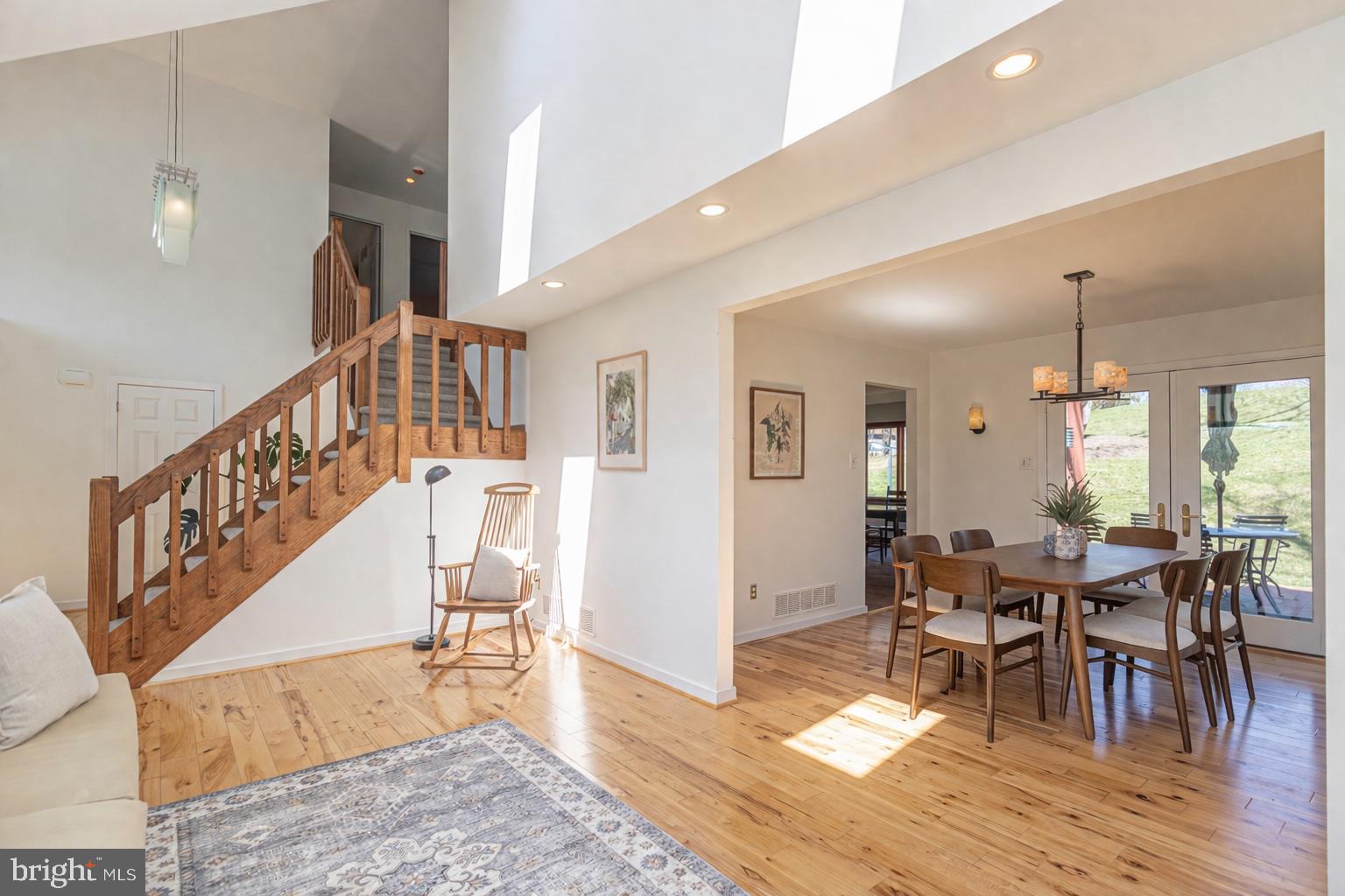 RIDGE VALLEY - Residential