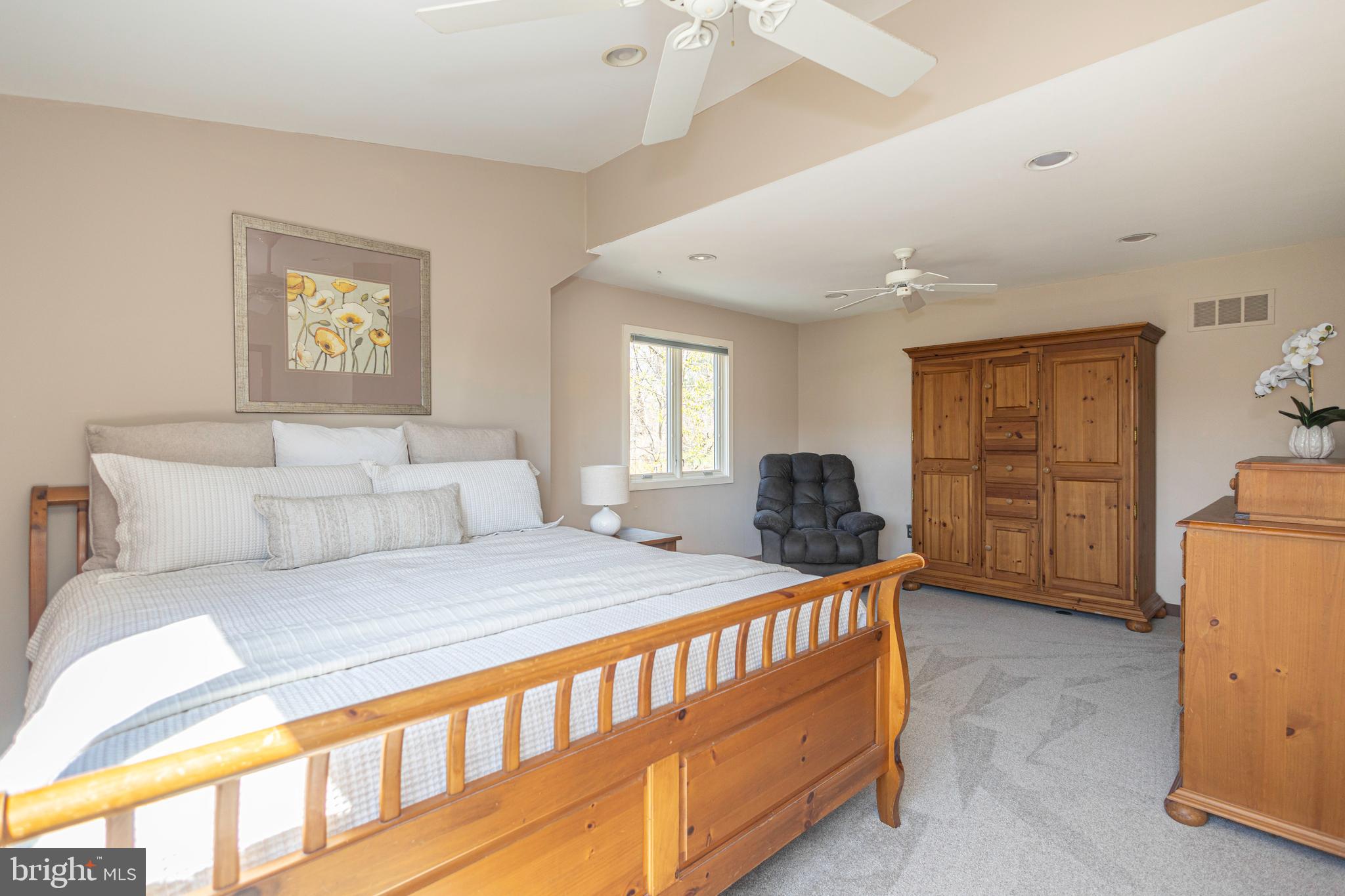 RIDGE VALLEY - Residential