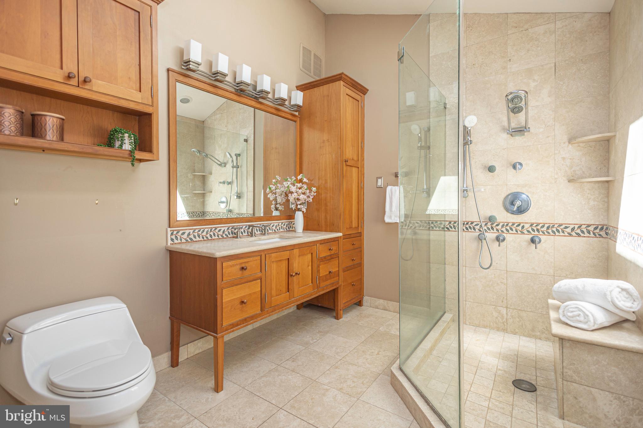 RIDGE VALLEY - Residential