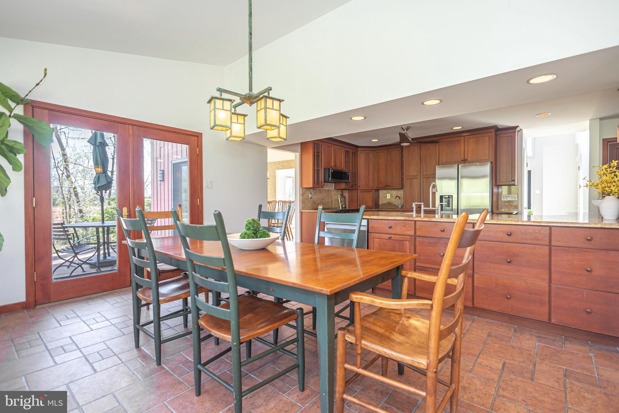 RIDGE VALLEY - Residential