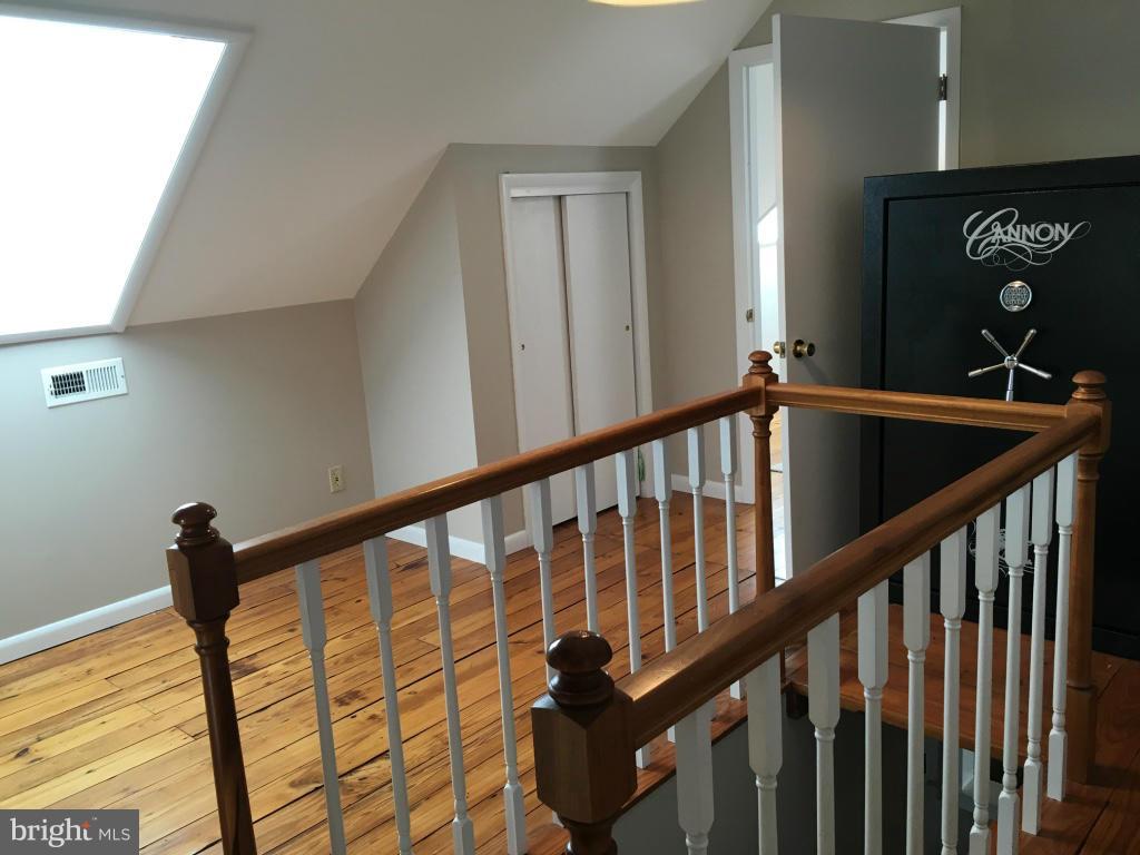 ROCK HALL - Residential