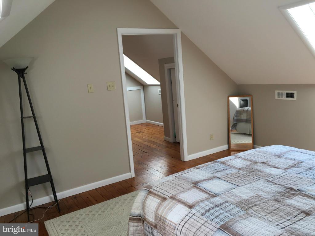 ROCK HALL - Residential