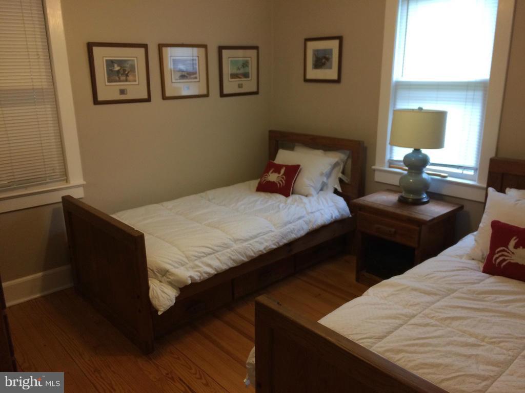 ROCK HALL - Residential