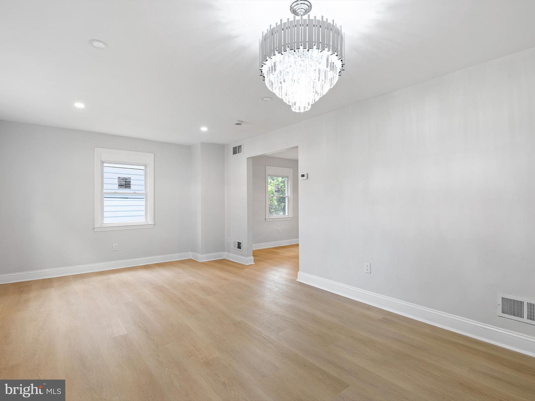 102 KENWOOD LANE
