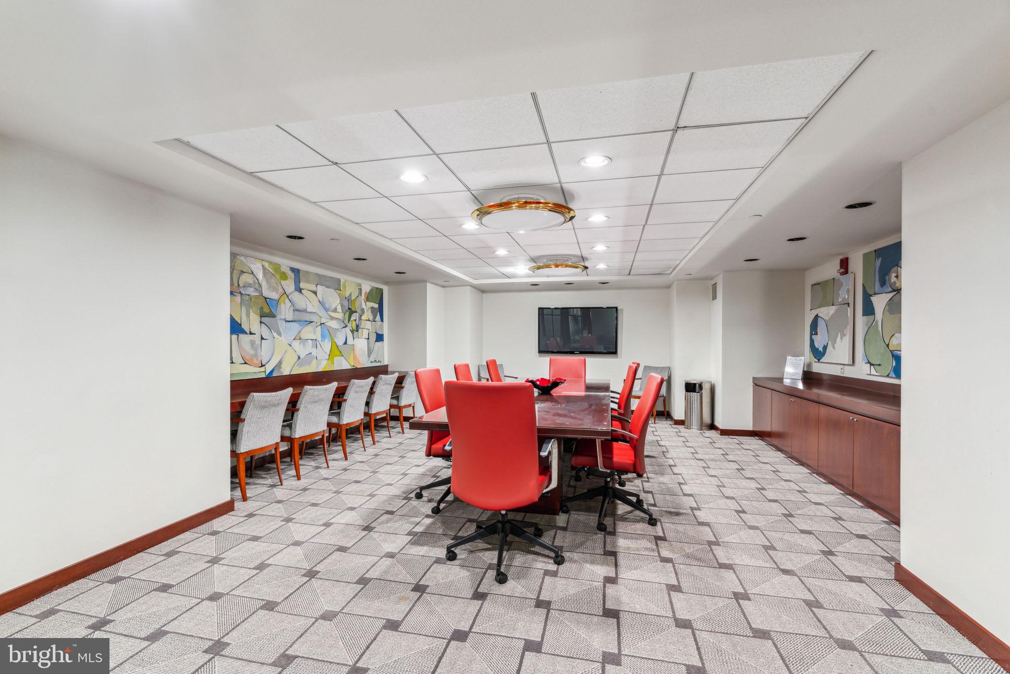 LOGAN SQUARE - Residential Lease