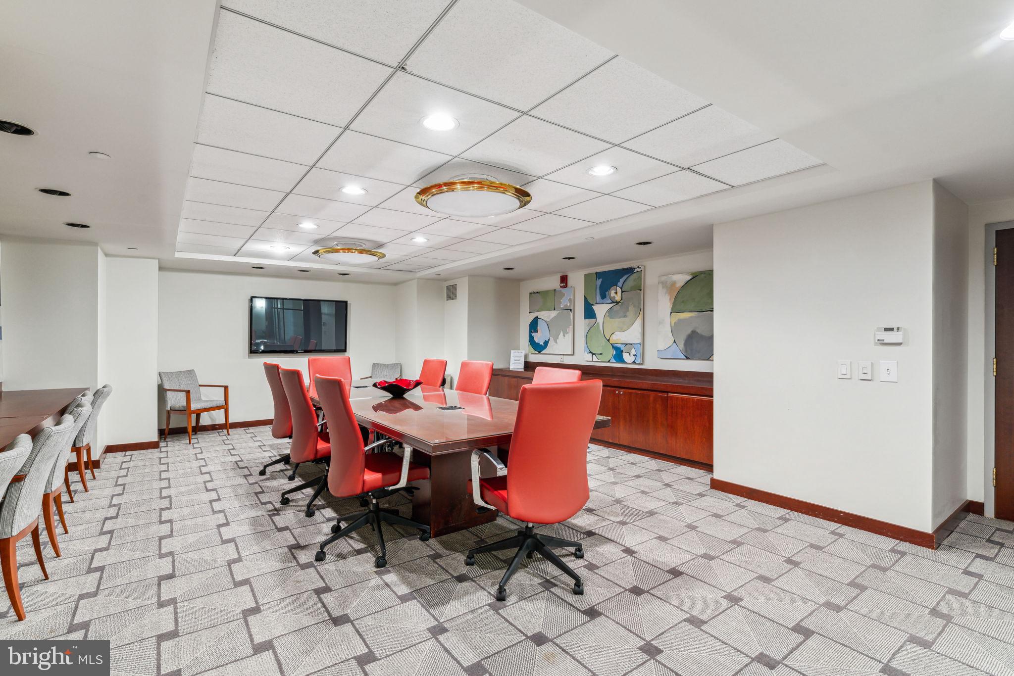 LOGAN SQUARE - Residential Lease