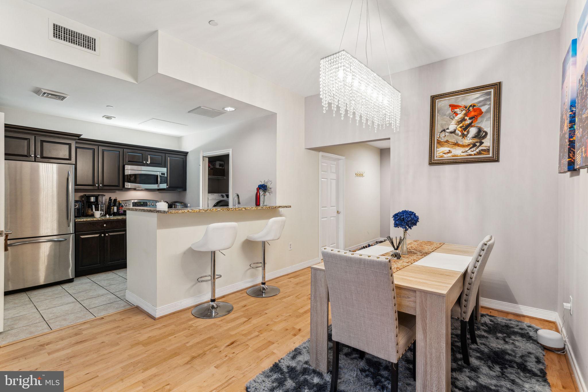 LOGAN SQUARE - Residential Lease