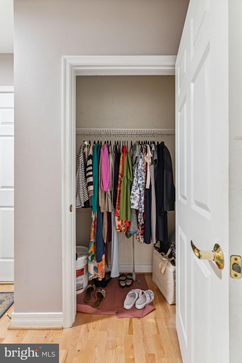 LOGAN SQUARE - Residential Lease