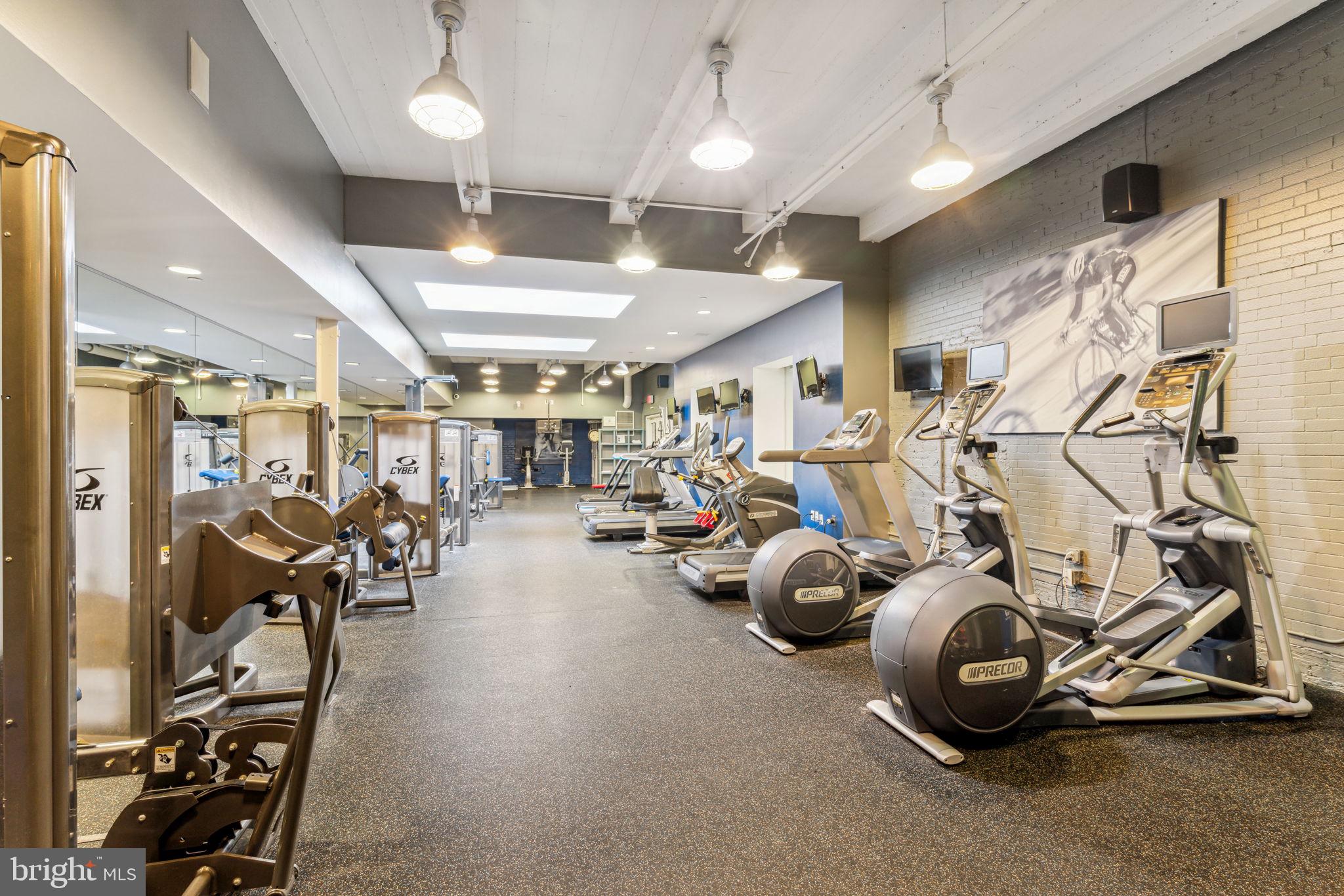 LOGAN SQUARE - Residential Lease