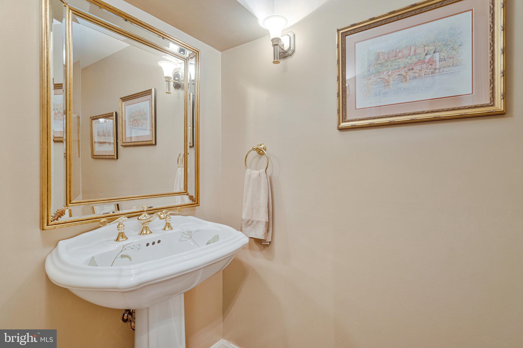 CANTERBERRY ESTATES - Residential