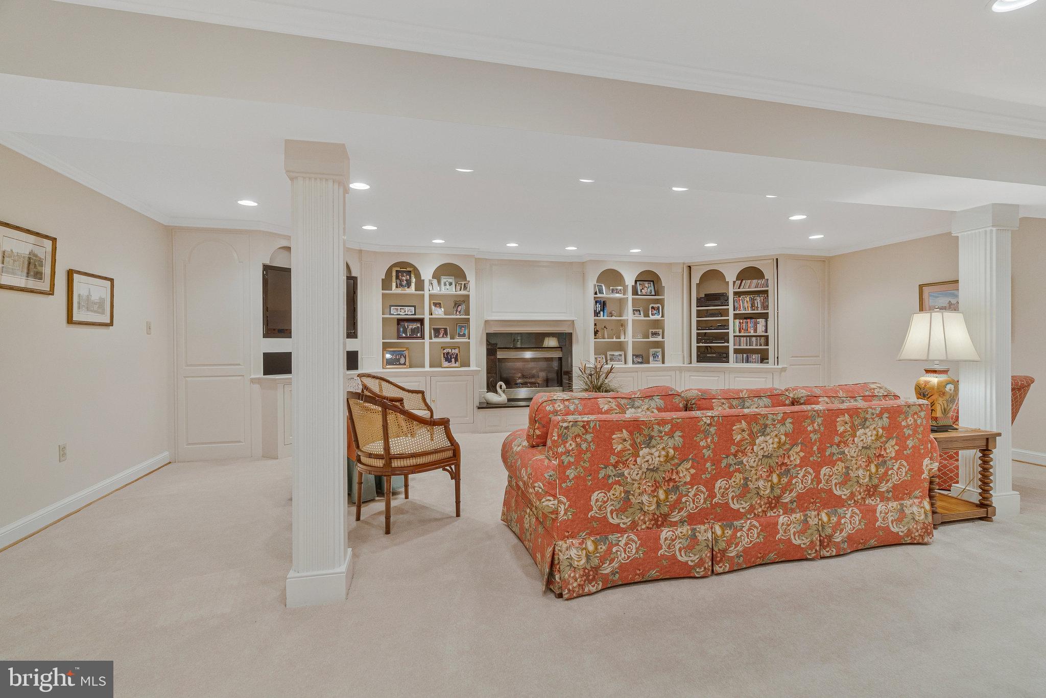 CANTERBERRY ESTATES - Residential