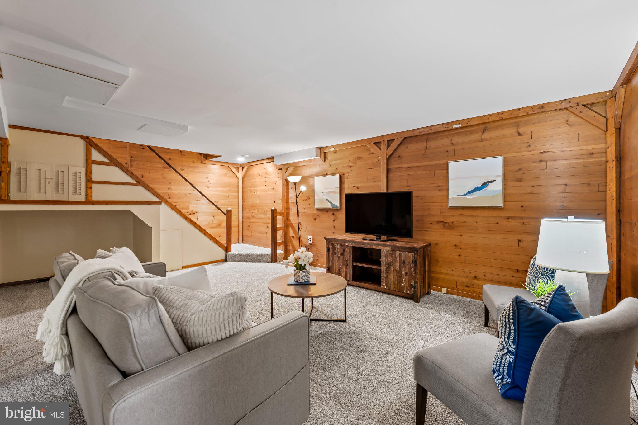 CHARTWELL - Residential