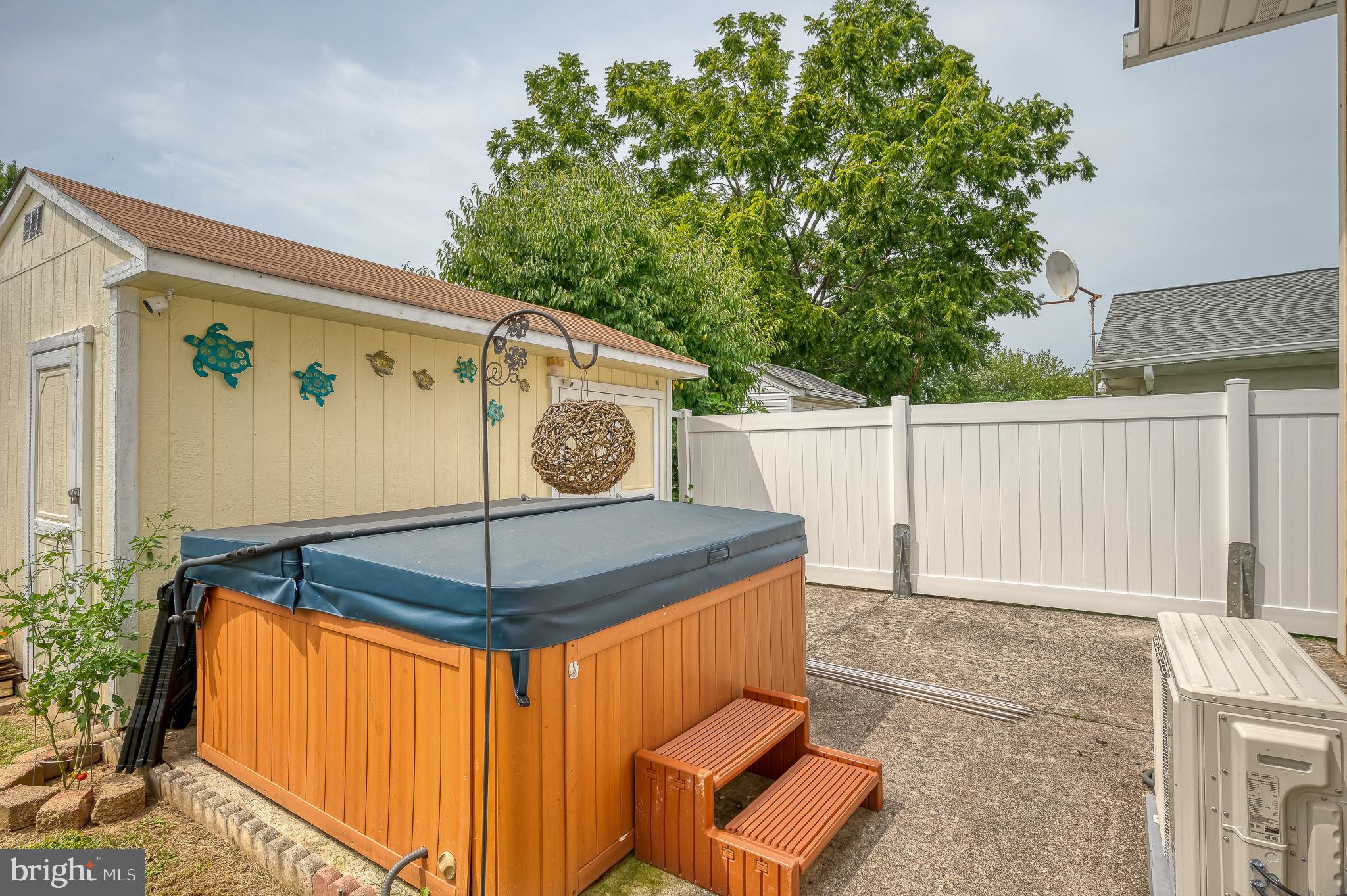 STANSBURY MANOR - Residential