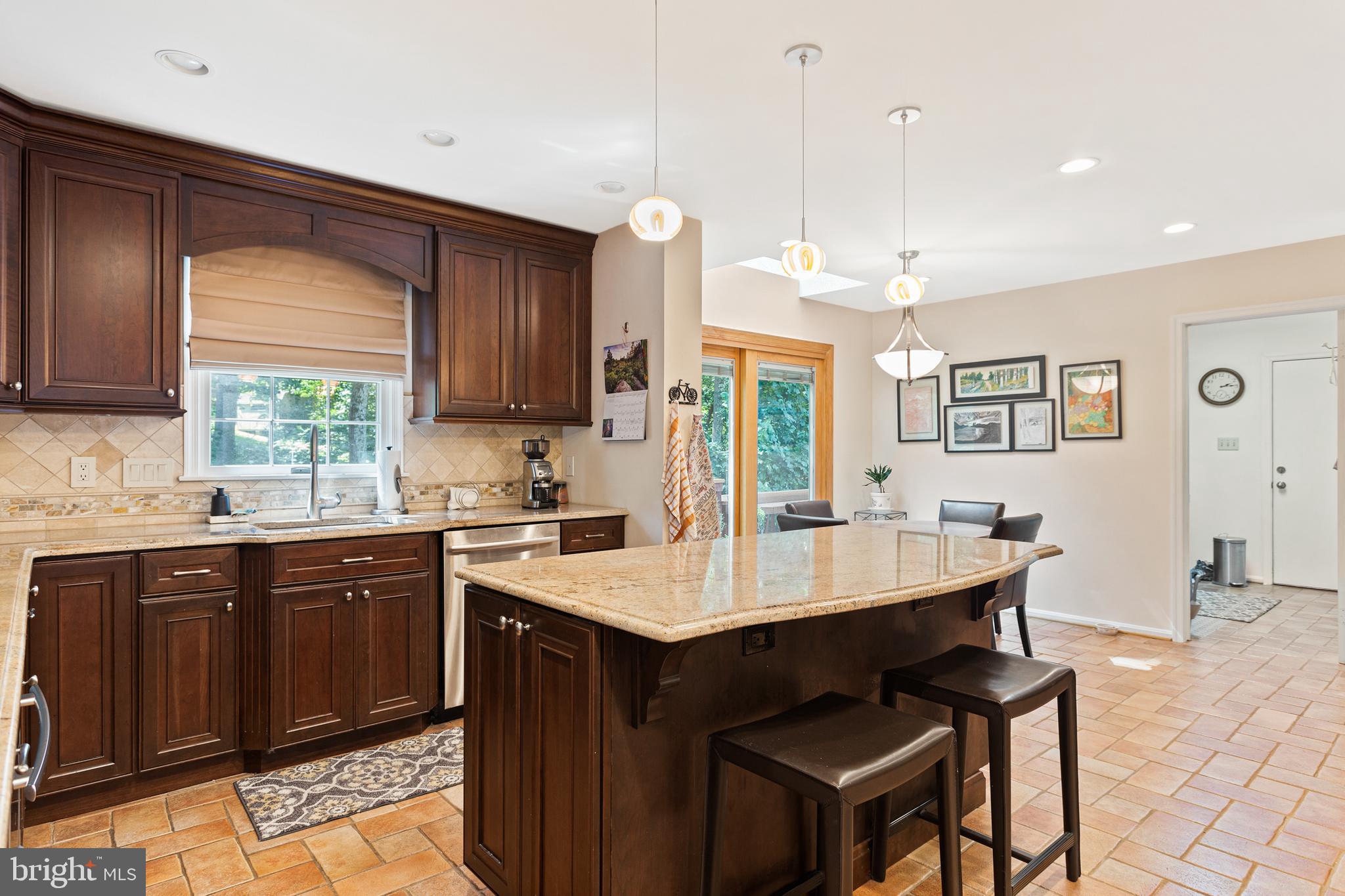 GAYFIELDS - Residential