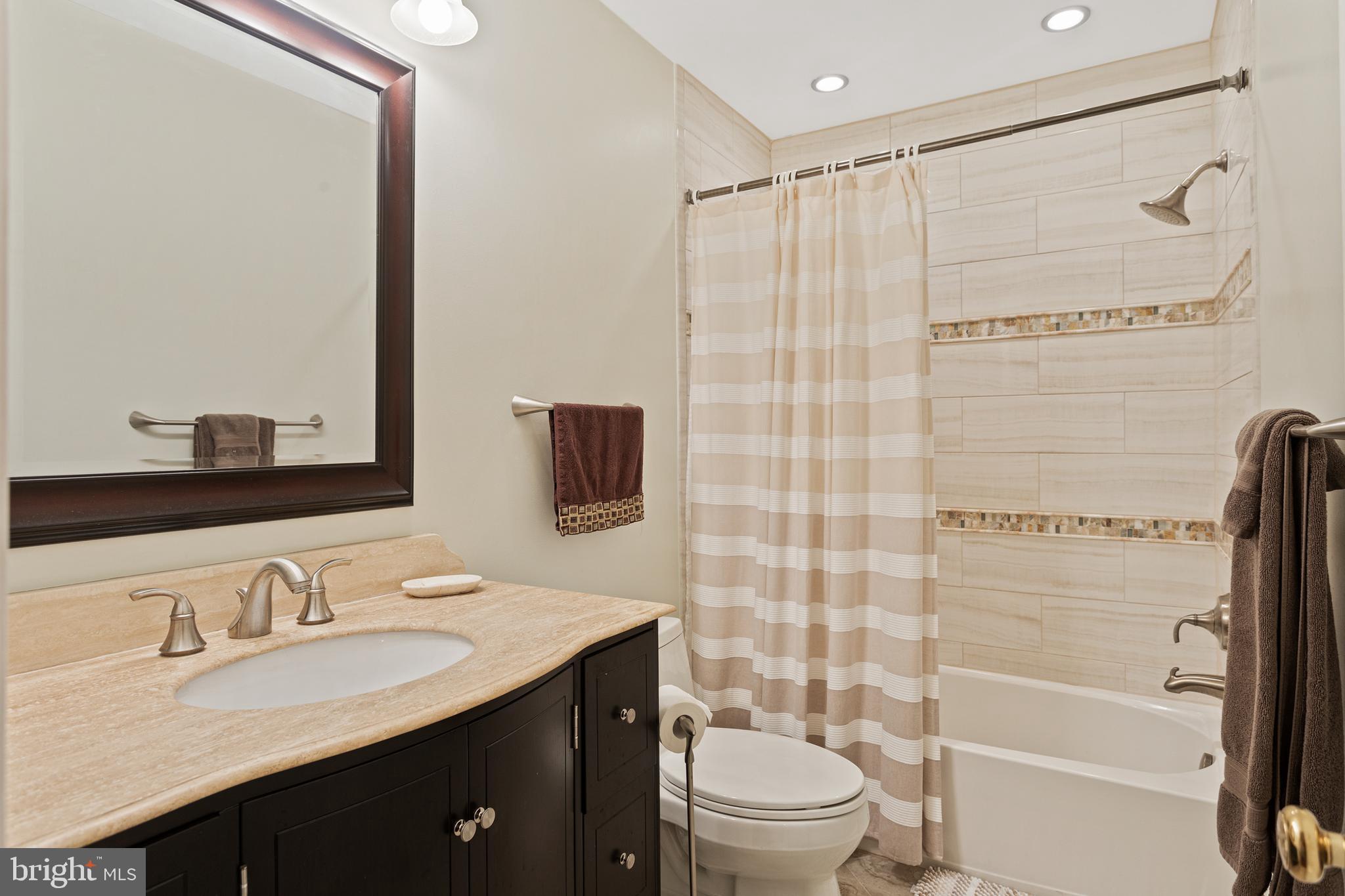 GAYFIELDS - Residential