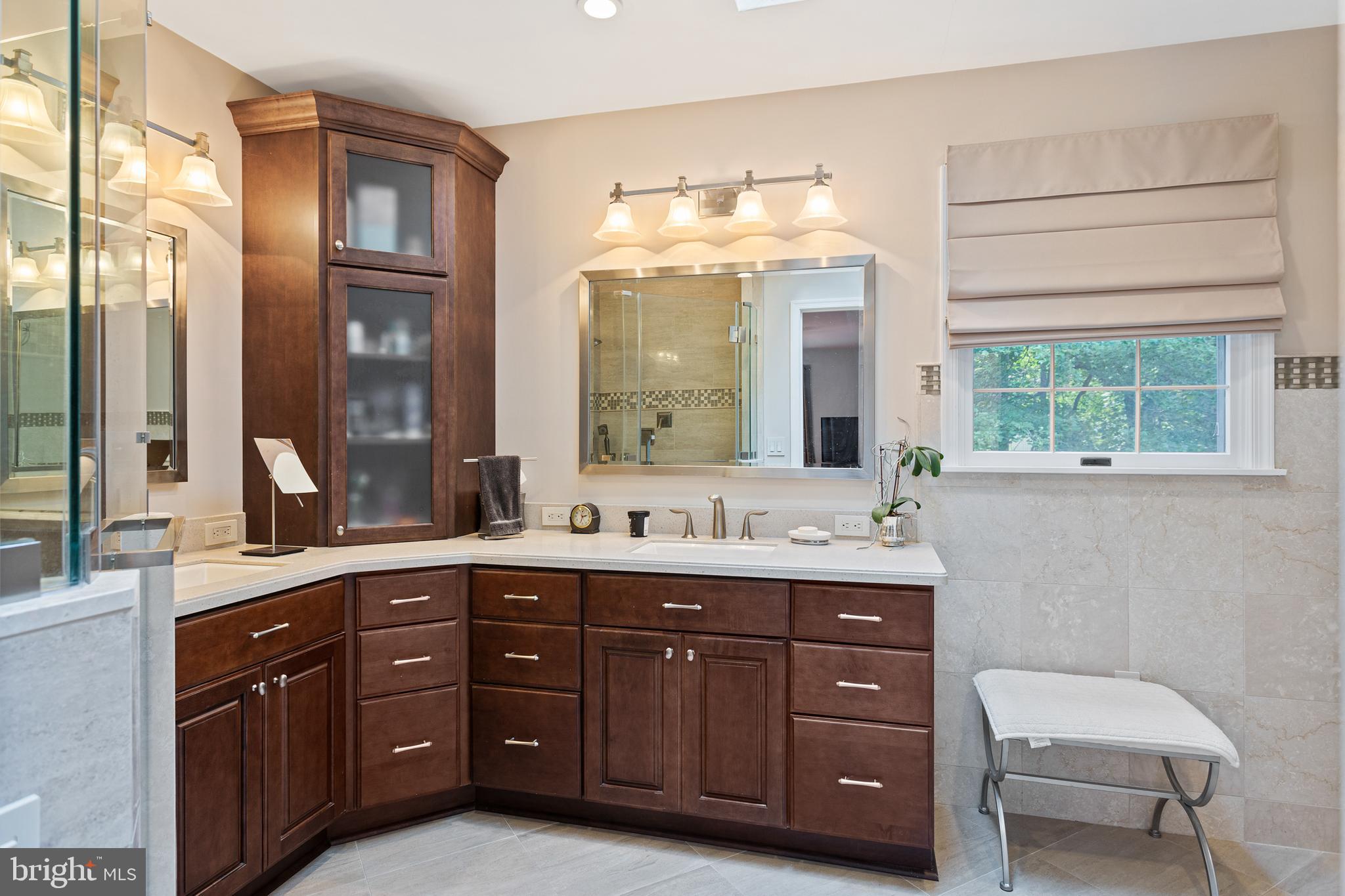 GAYFIELDS - Residential