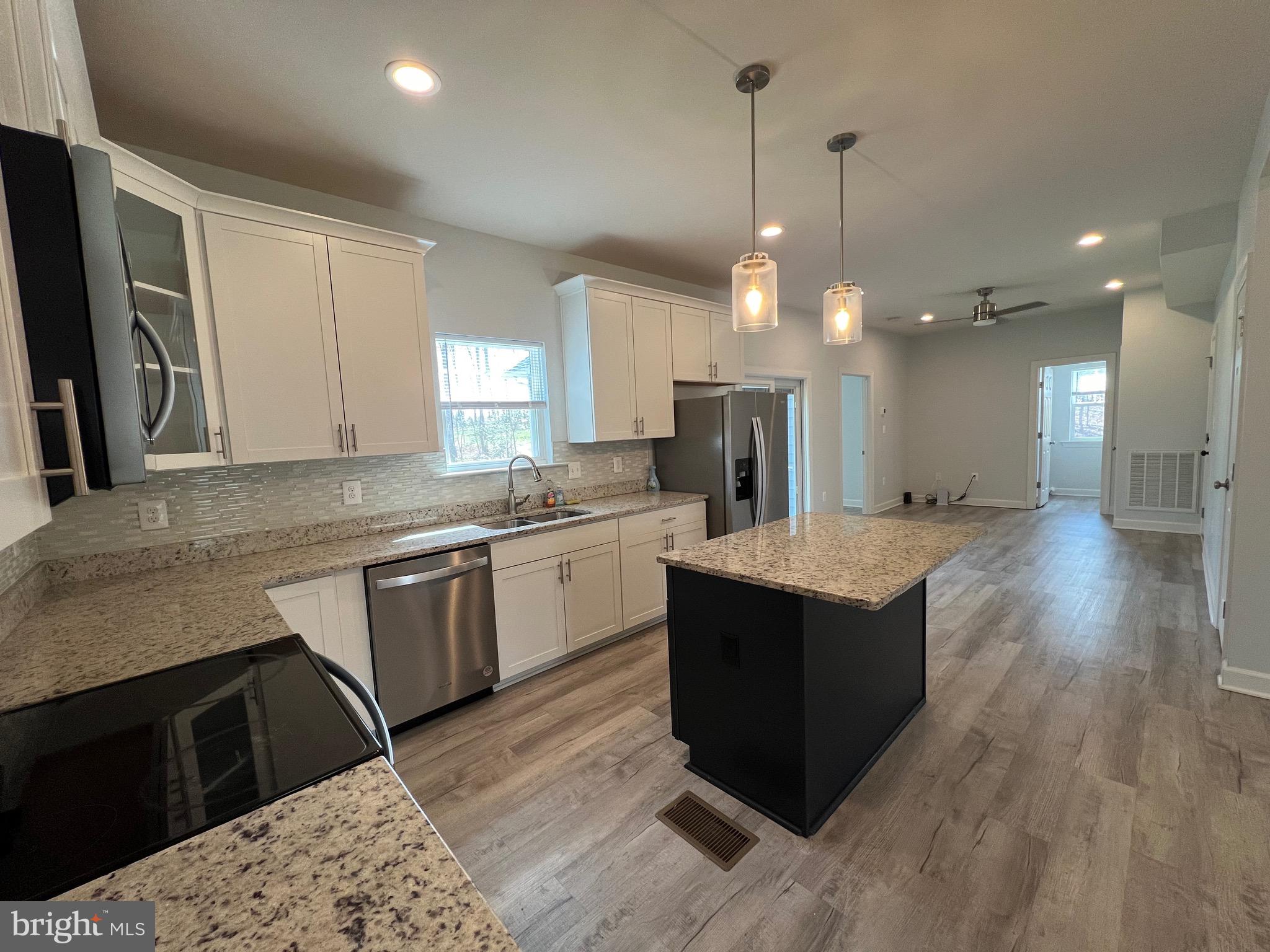 HERITAGE VILLAGE - Residential