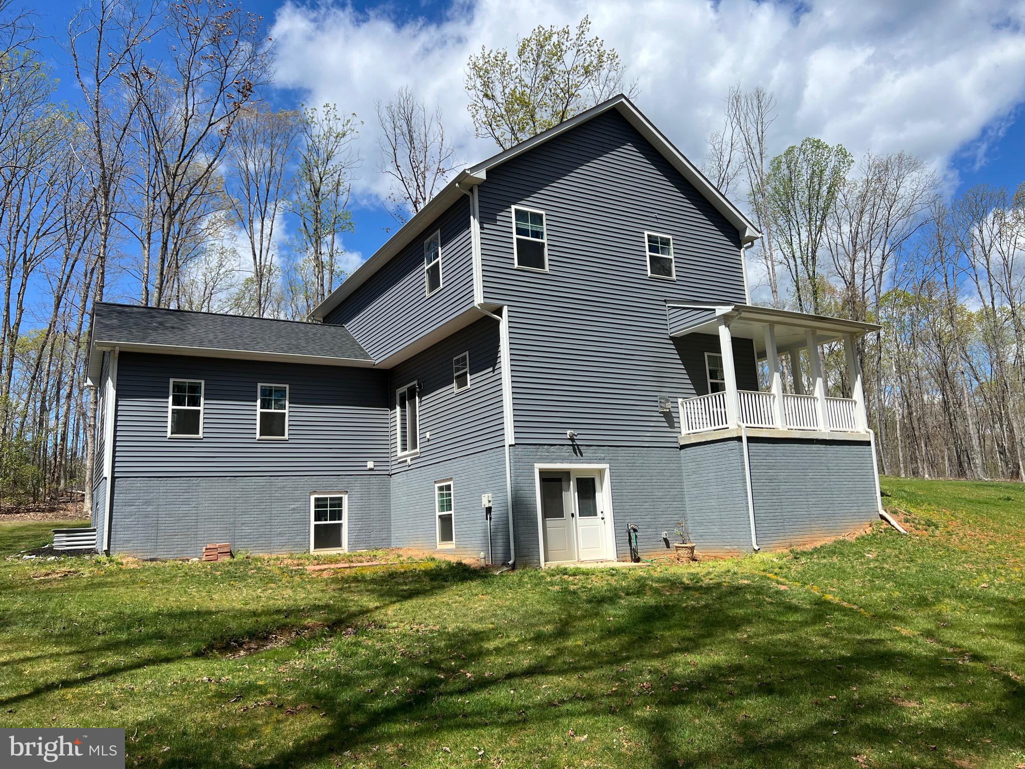 HERITAGE VILLAGE - Residential