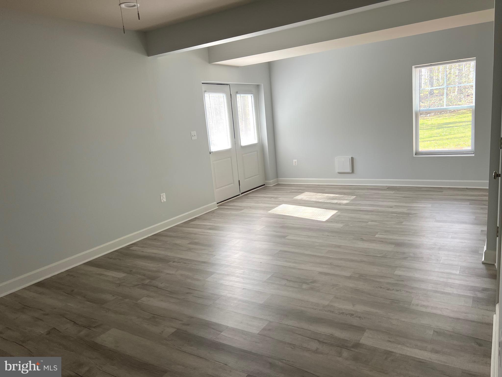 HERITAGE VILLAGE - Residential