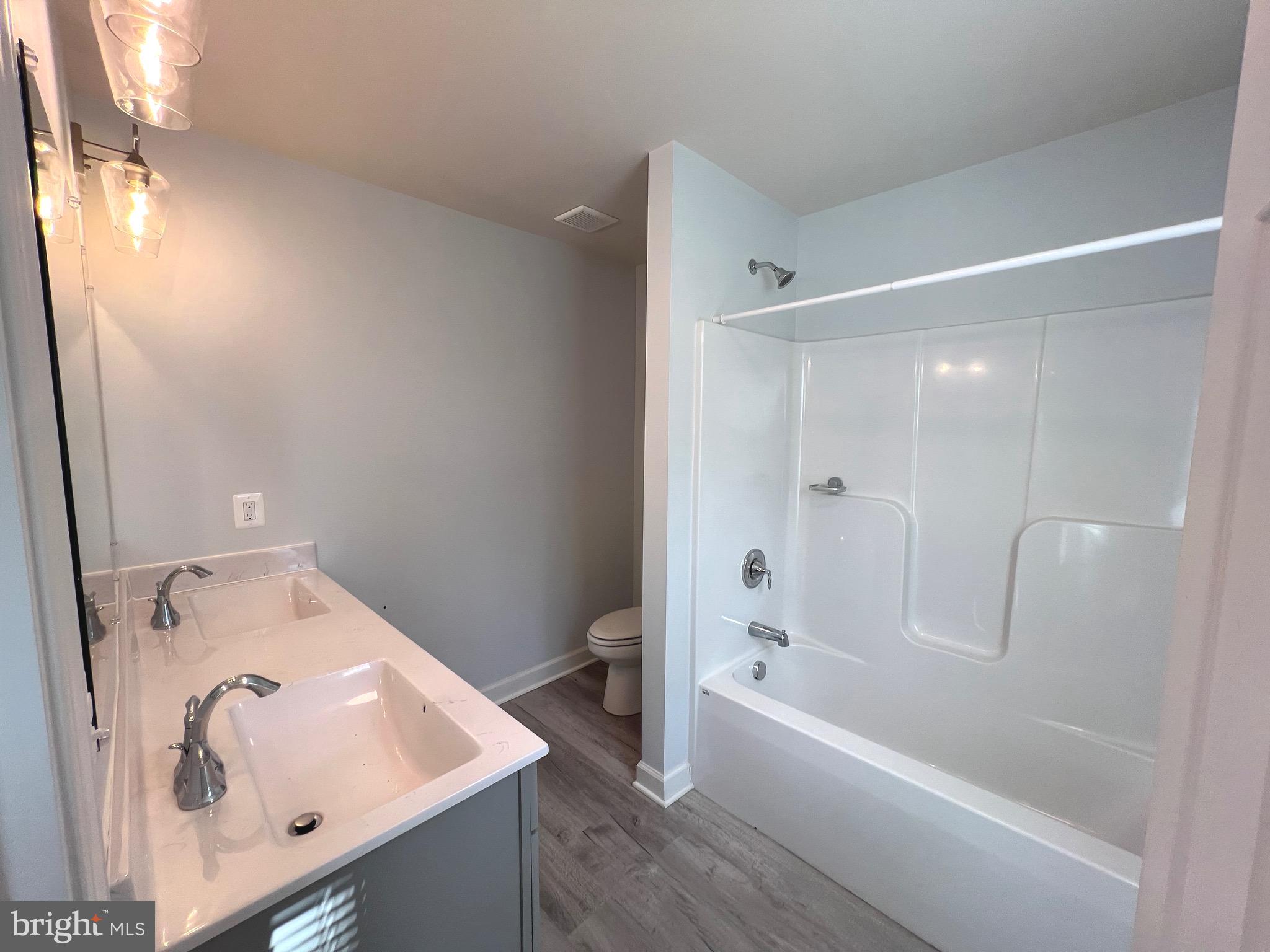 HERITAGE VILLAGE - Residential