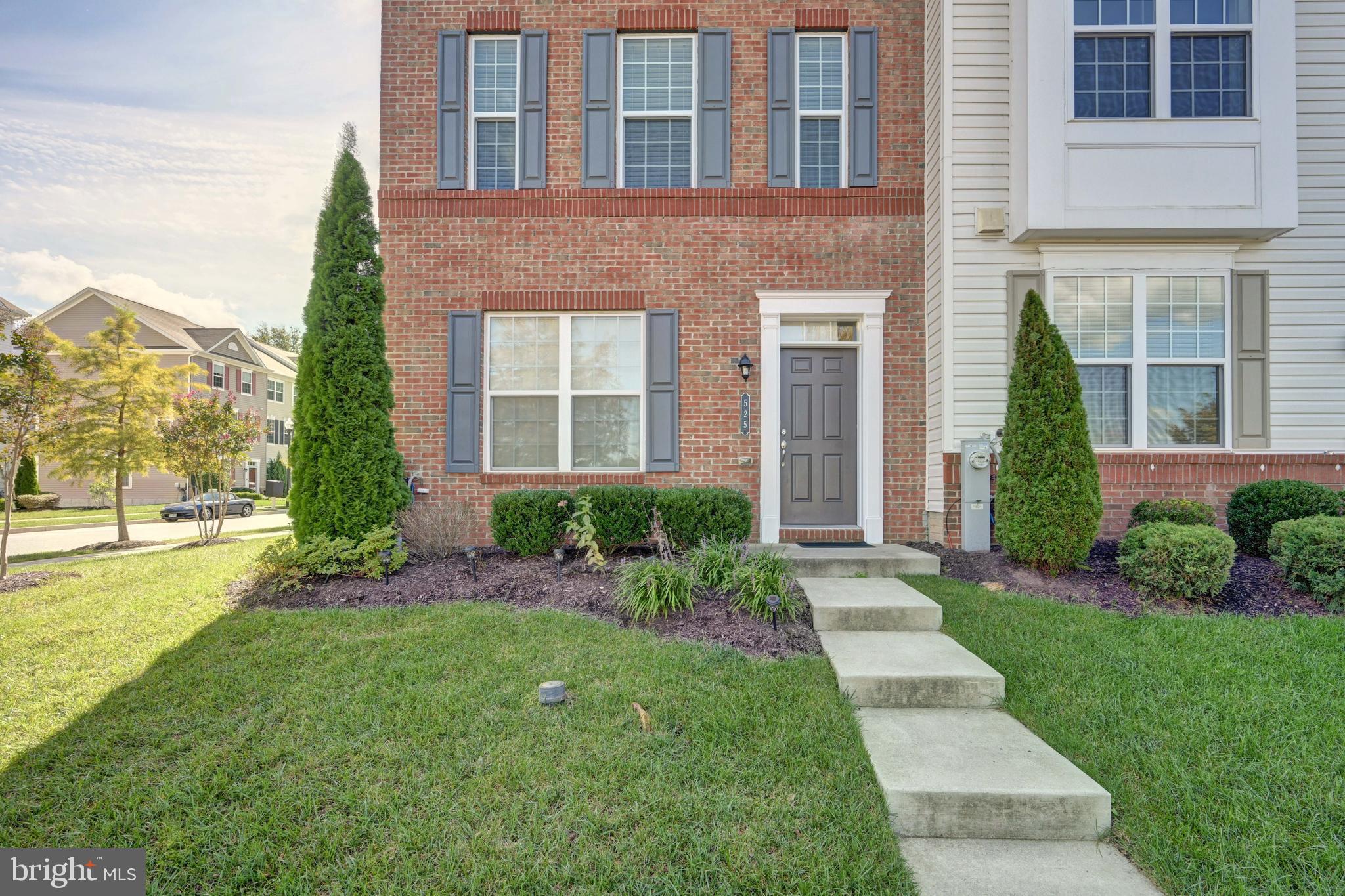 TOWNS AT QUARRY PLACE - Residential Lease