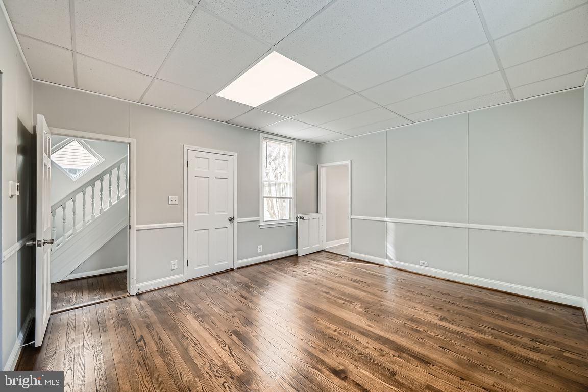 LAKE EVESHAM - Residential Lease