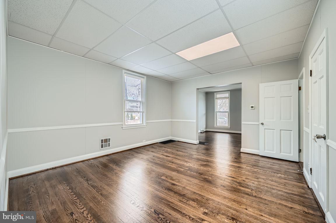 LAKE EVESHAM - Residential Lease