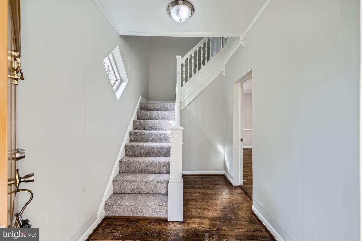 LAKE EVESHAM - Residential Lease