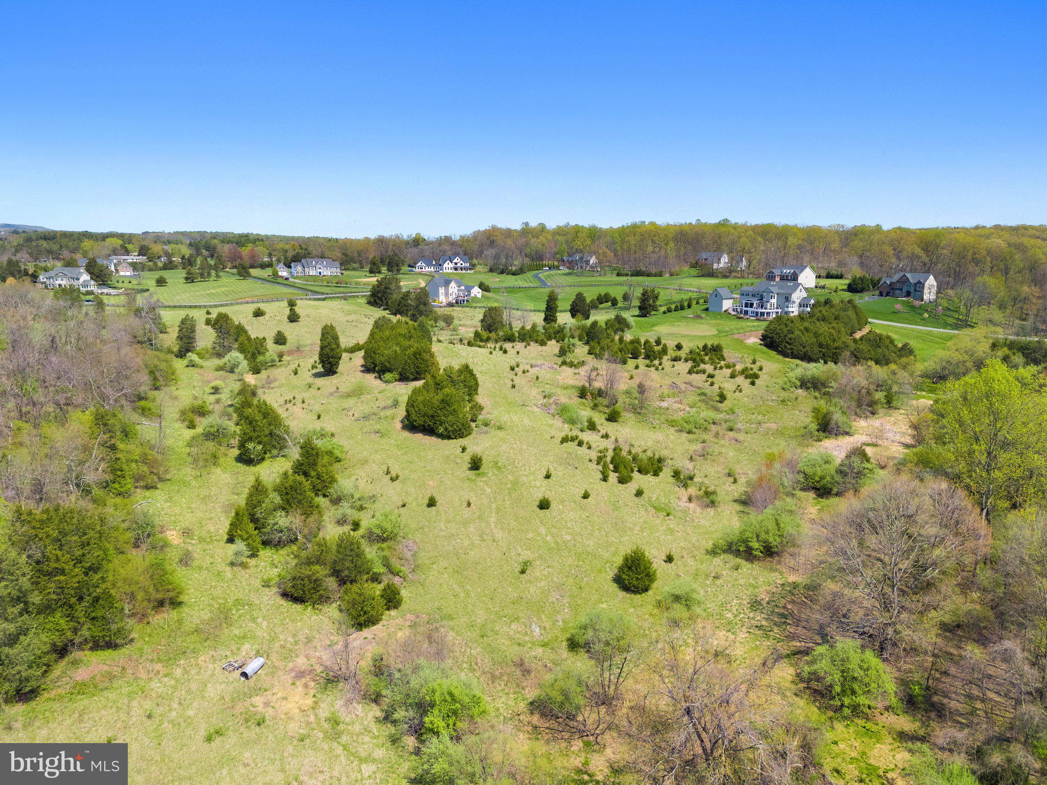 STONE FOX ESTATES - Land