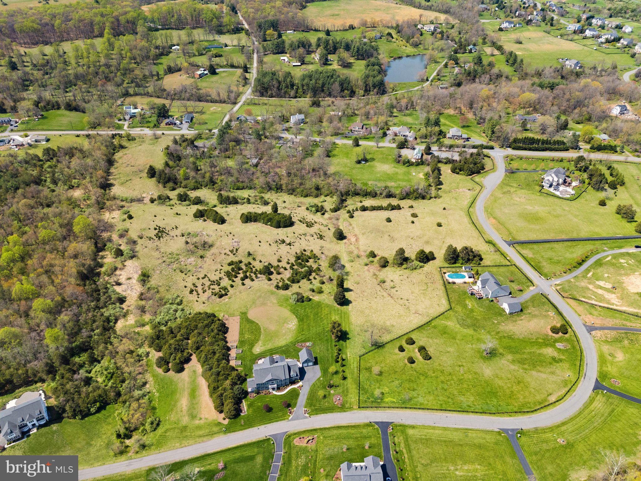 STONE FOX ESTATES - Land