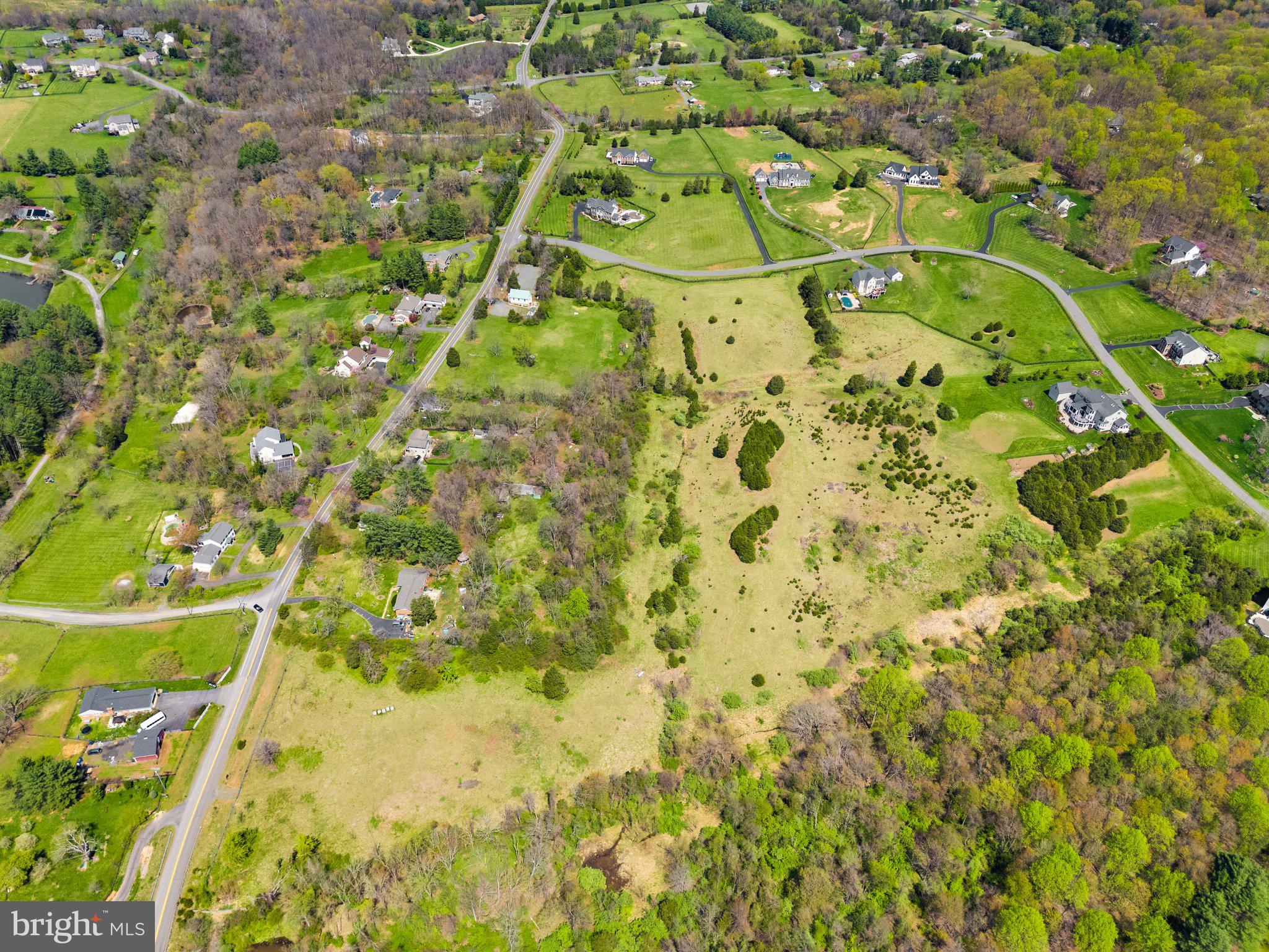 STONE FOX ESTATES - Land