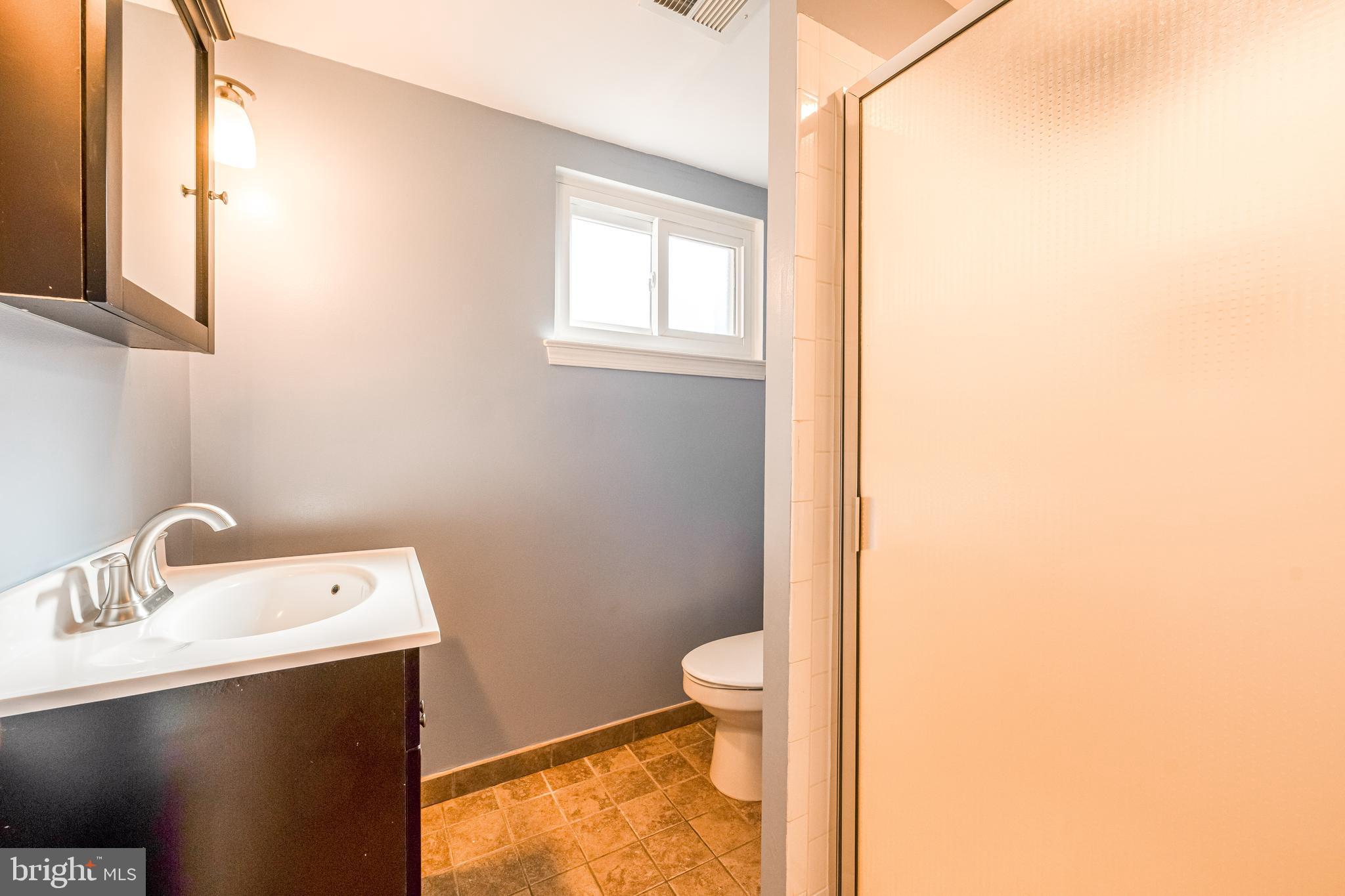 STONEYBROOKE - Residential Lease