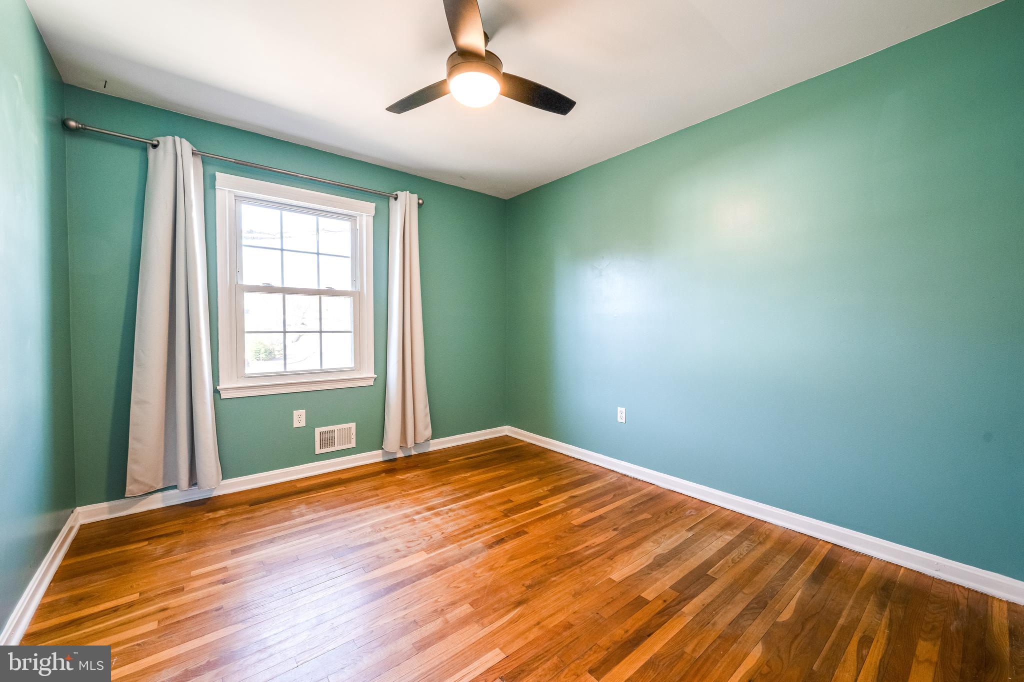 STONEYBROOKE - Residential Lease